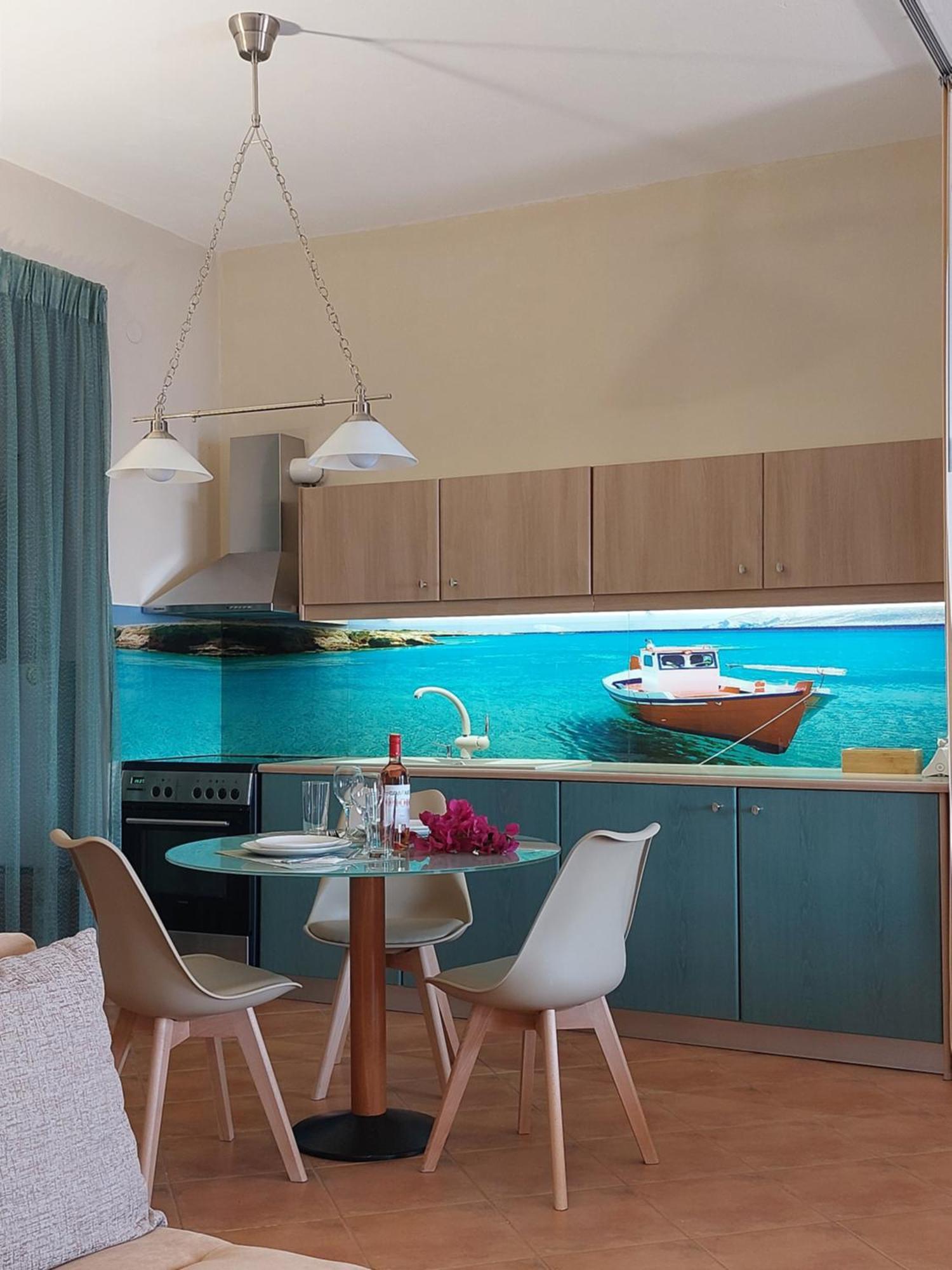 Horizon Studios With Sea View - Free Parking 글로사 외부 사진