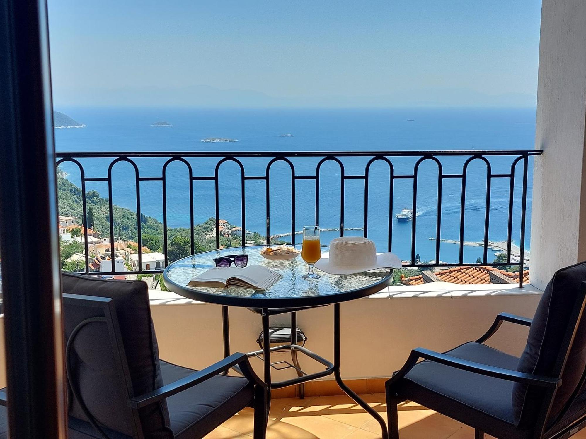 Horizon Studios With Sea View - Free Parking 글로사 외부 사진